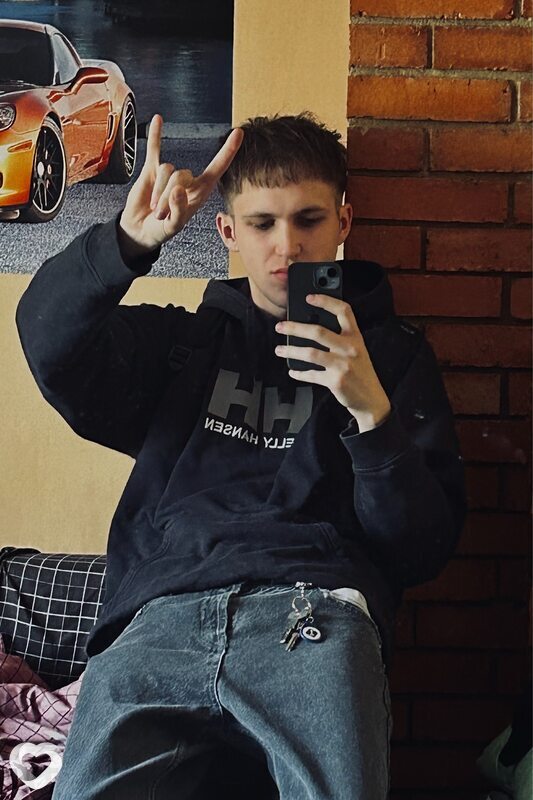 Антон, 22, Минске — анкета №2855951
