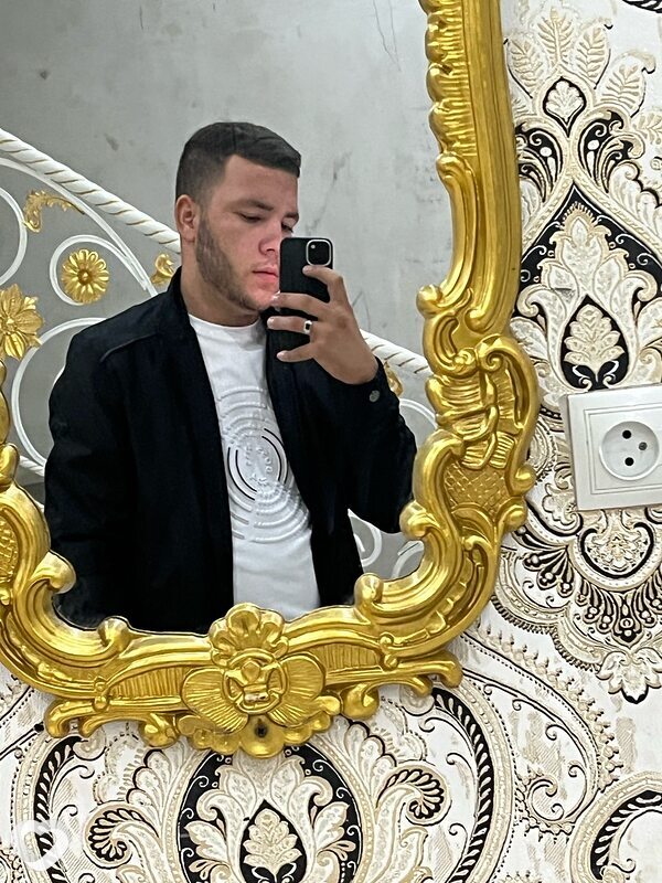 Ярослав, 20, Астрахани — анкета №2856593