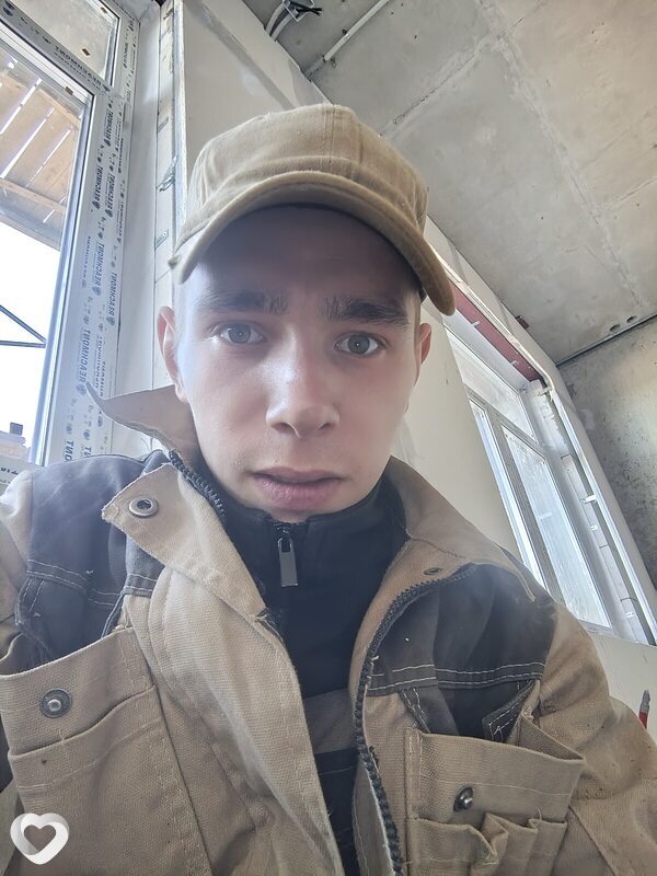Александр, 23, Ярославле — анкета №2857578