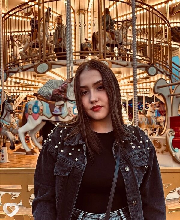 Даша, 19, Новосибирске — анкета №2857180