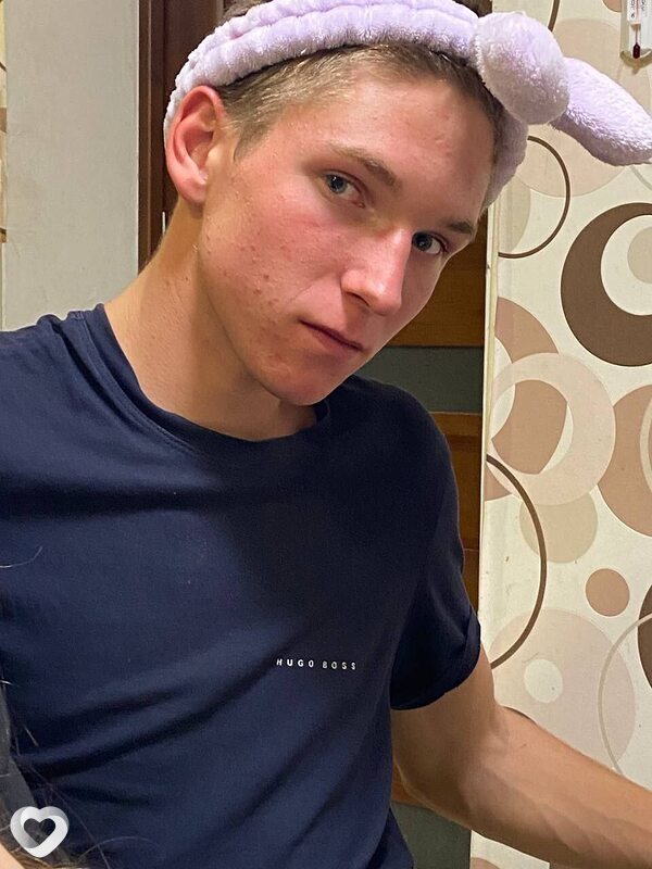 Максим, Ивье