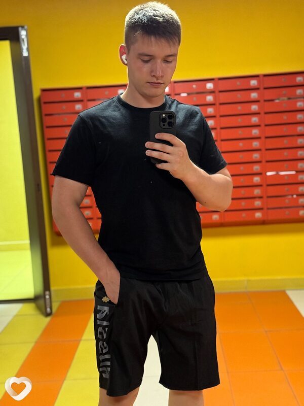 Алексей, 25, Саратове — анкета №2857105