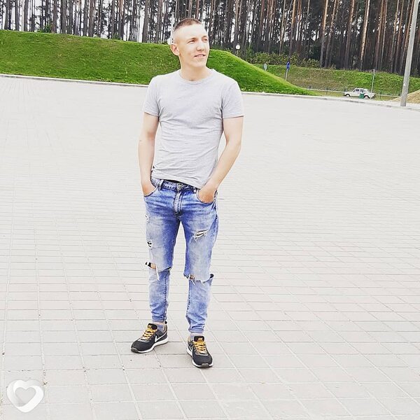 Дима, 27, Орше — анкета №2857543
