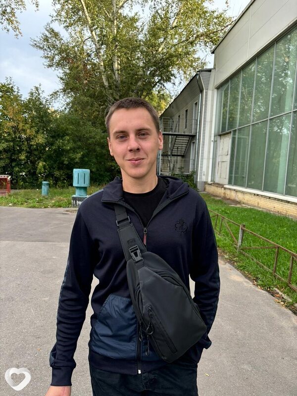 Олег, 25, Москве — анкета №2857746