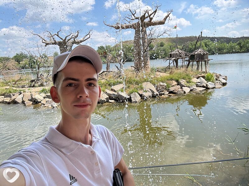 Максим, 22, Таганроге — анкета №2857707