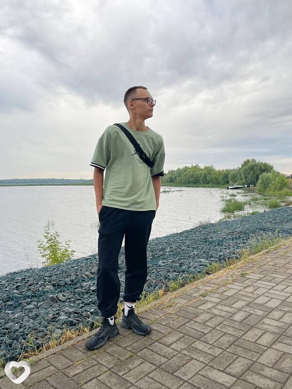Влад, 19, Казани — анкета №2857883