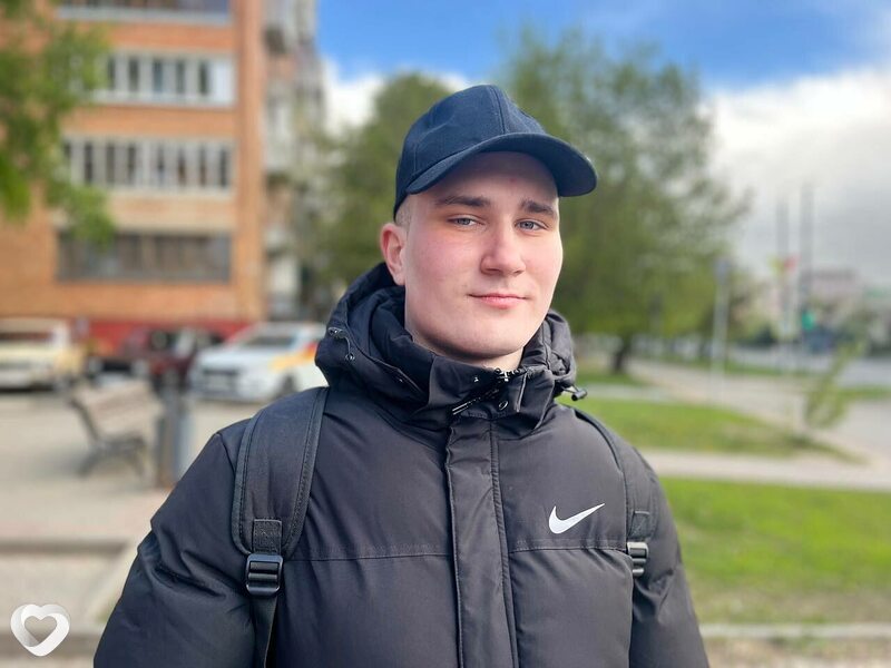 Денис, 21, Серпухове — анкета №2857961
