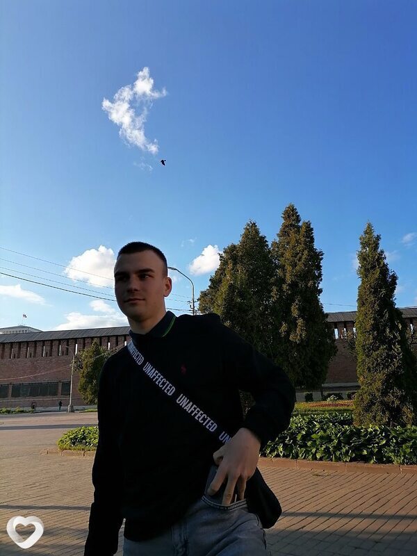 Антон, 20, Химках — анкета №2858386