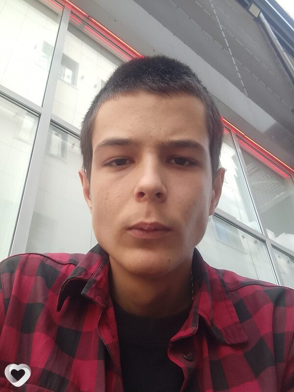 Дмитрий, 20, Краснодаре — анкета №2858556
