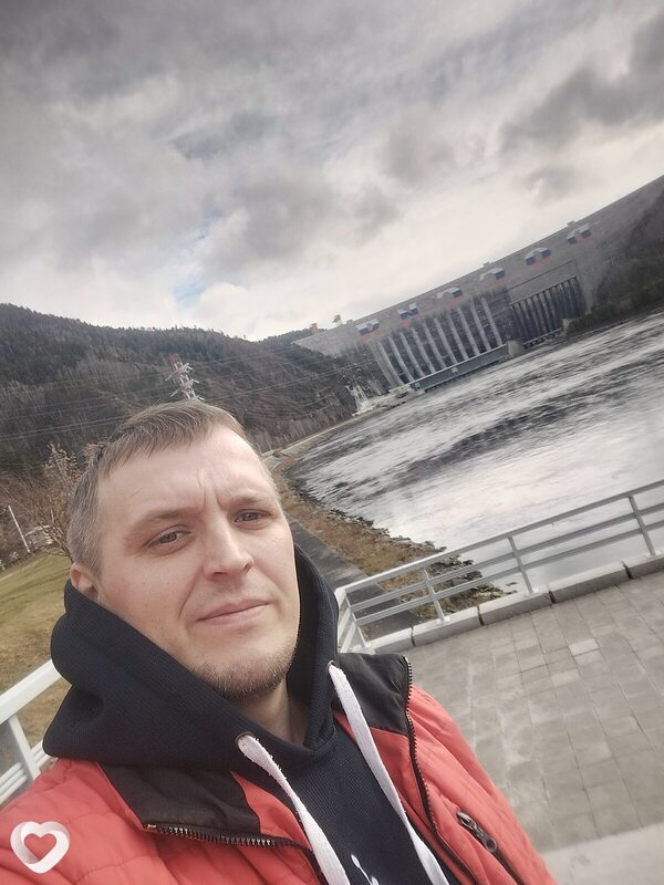 Роман, 38, Черногорске — анкета №2858816
