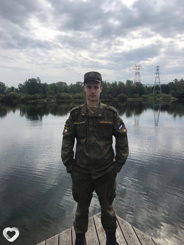 Миша, 22, Москве — анкета №2858826