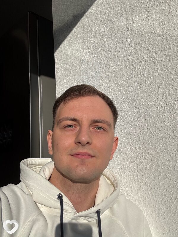 Максим, 26, Омске — анкета №2859591