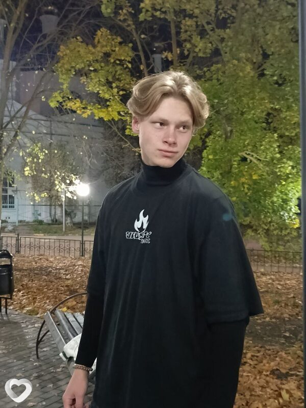 Кирилл, 20, Кулебаках — анкета №2859842