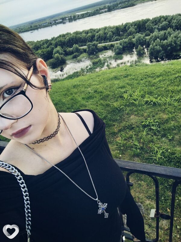 Лизка, 19, Тюмени — анкета №2859706