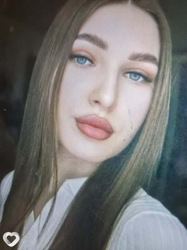 Елена, 22, Витебске — анкета №2860775