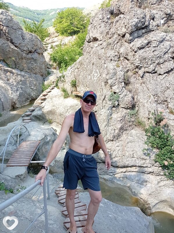 Серёга, 37, Луганске — анкета №2860939