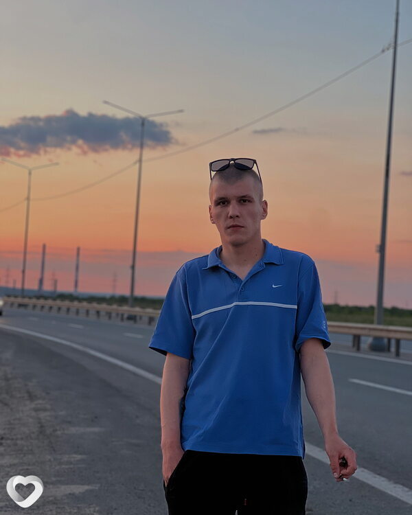Владислав, 25, Луганске — анкета №2861354