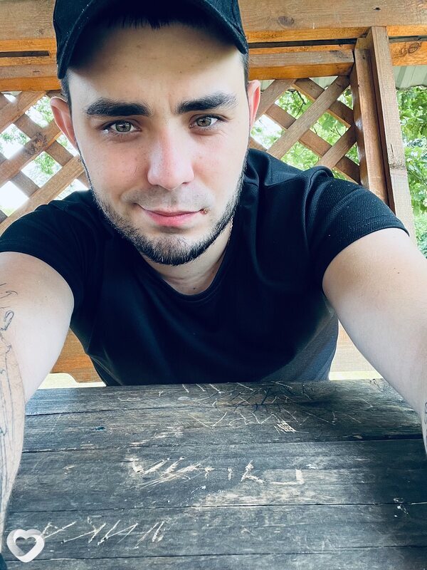 Артем, 29, Киеве — анкета №2862743