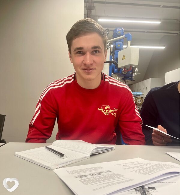 Сергей, 22, Москве — анкета №2862120