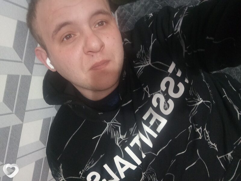 Максим, 26, Юрге — анкета №2862290
