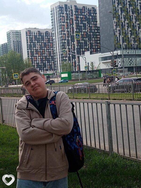 Илья, 19, Екатеринбурге — анкета №2863310