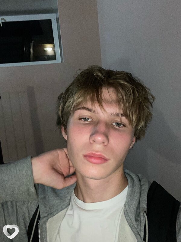 Дмитрий, 20, Минске — анкета №2863409