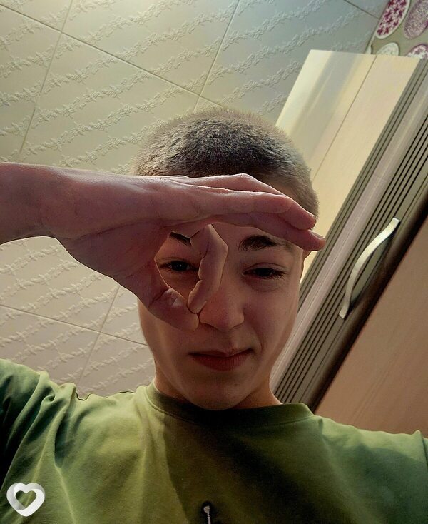 Михаил, 19, Хабаровске — анкета №2864024