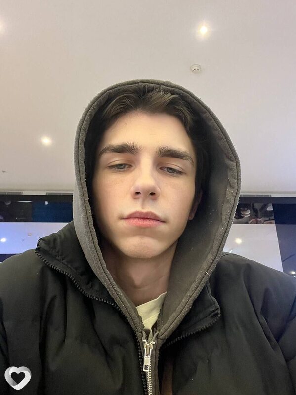 Алексей, 21, Минске — анкета №2864587
