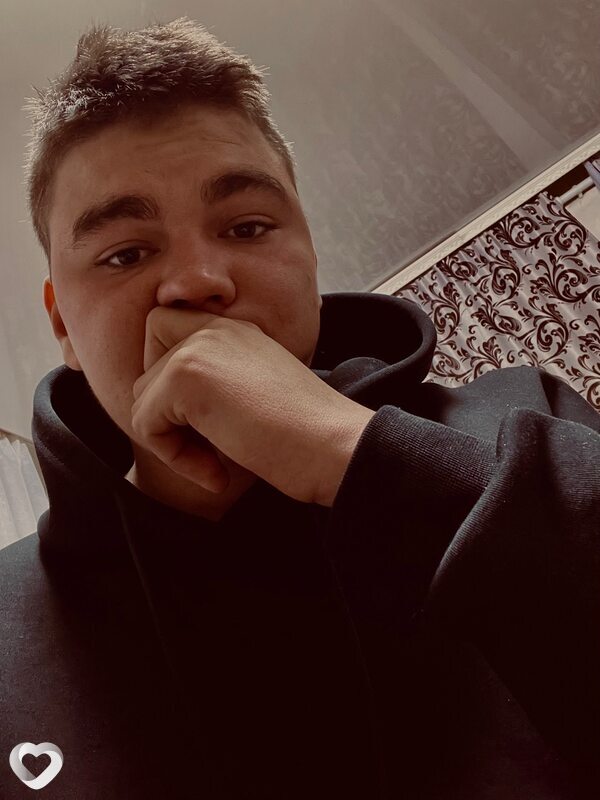 Александр, 21, Благовещенске — анкета №2865055