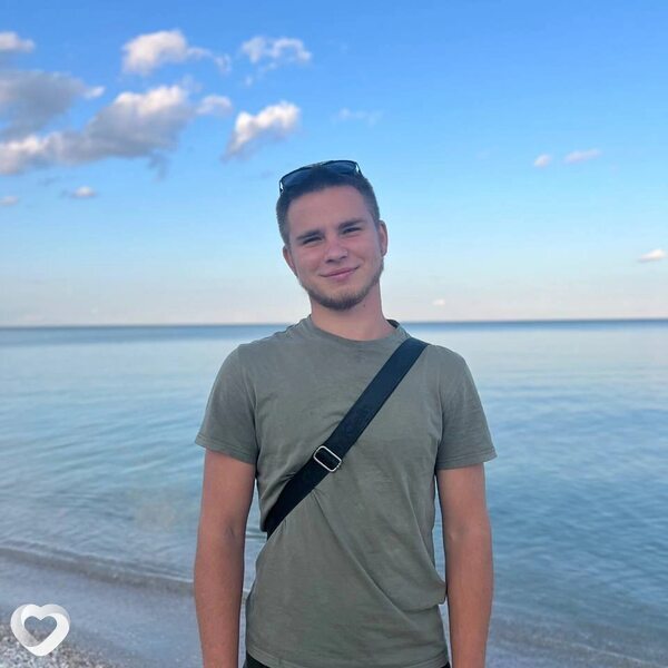 Саша, 21, Мелитополе — анкета №2865549