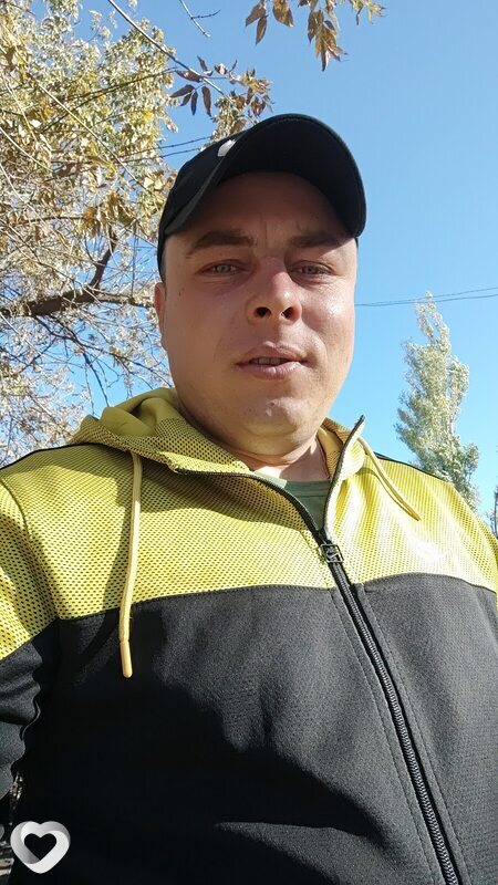 Антон, 34, Торезе — анкета №2865475