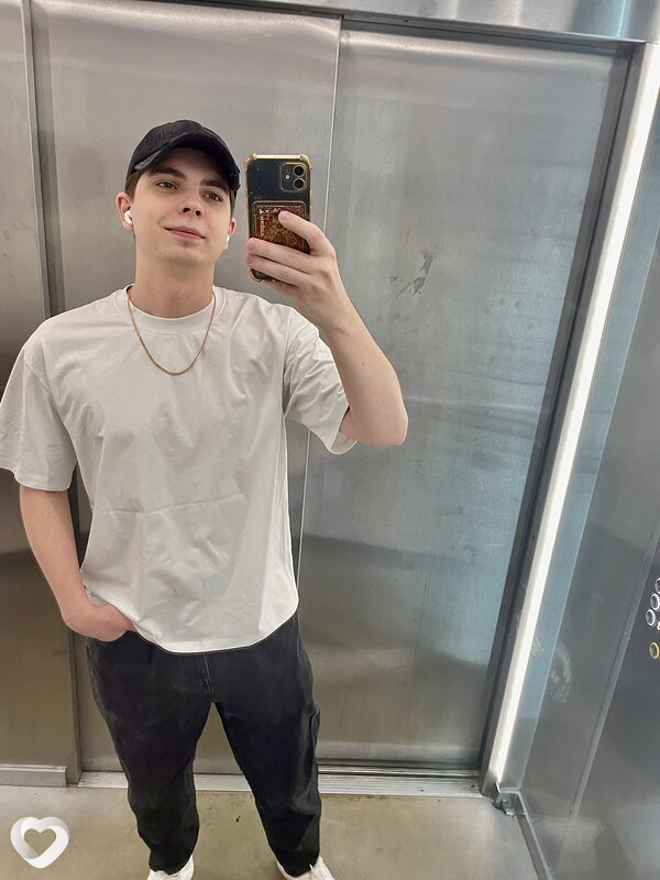 Дмитрий, 26, Москве — анкета №2865485
