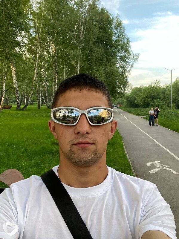 Илья, 19, Москве — анкета №2866852