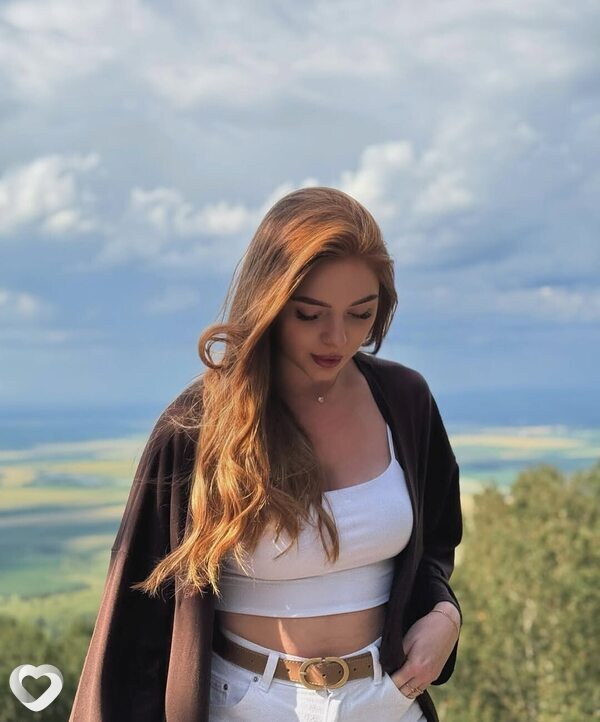 Кристина, 26, Бийске — анкета №2866901