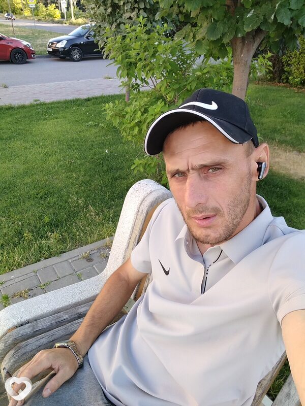 Алексей, 37, Красном Луче — анкета №2867680