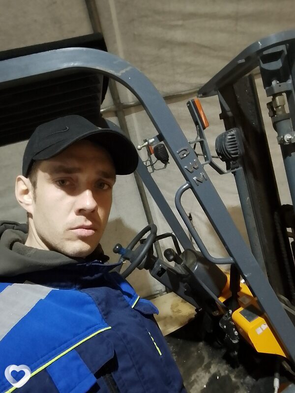 Николай, 29, Новомосковске — анкета №2867710
