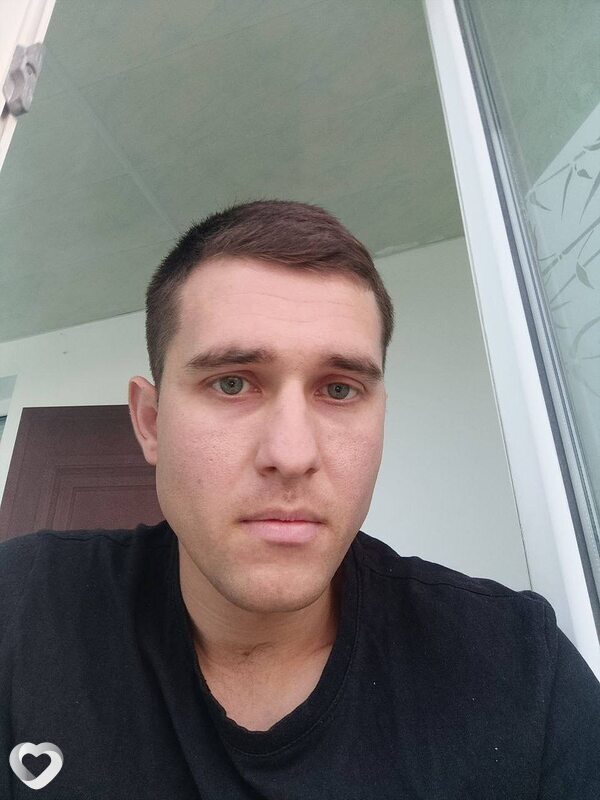 Михаил, 26, Алуште — анкета №2867810