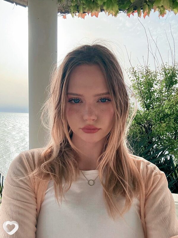 Алина, 24, Ярославле — анкета №2867903