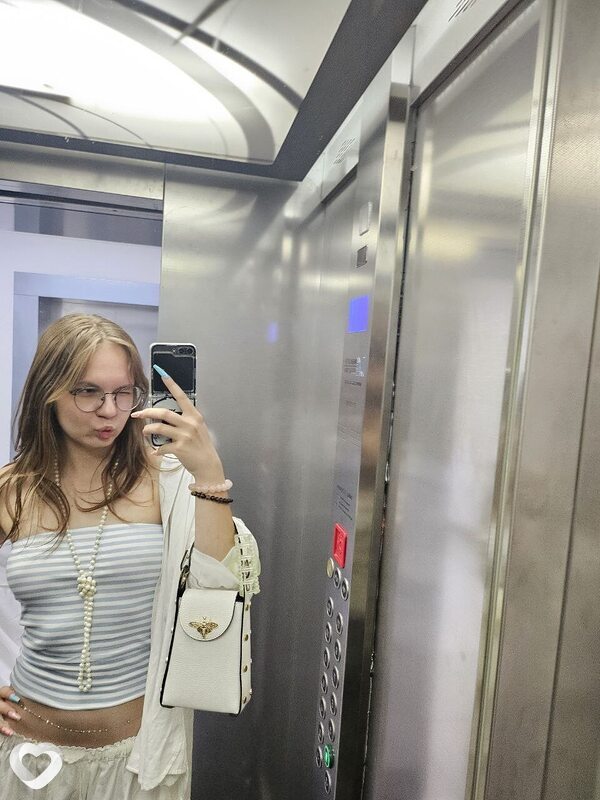 Стася, 18, Ростове-на-Дону — анкета №2868060