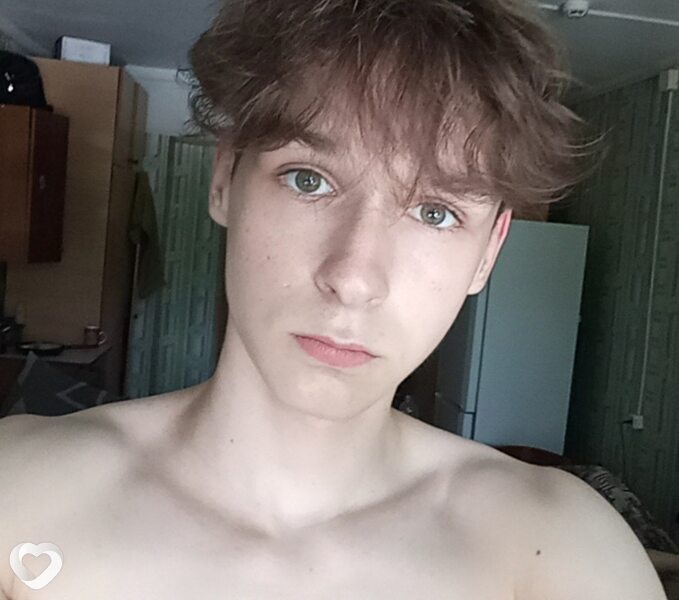 Иван, 19, Минске — анкета №2868485