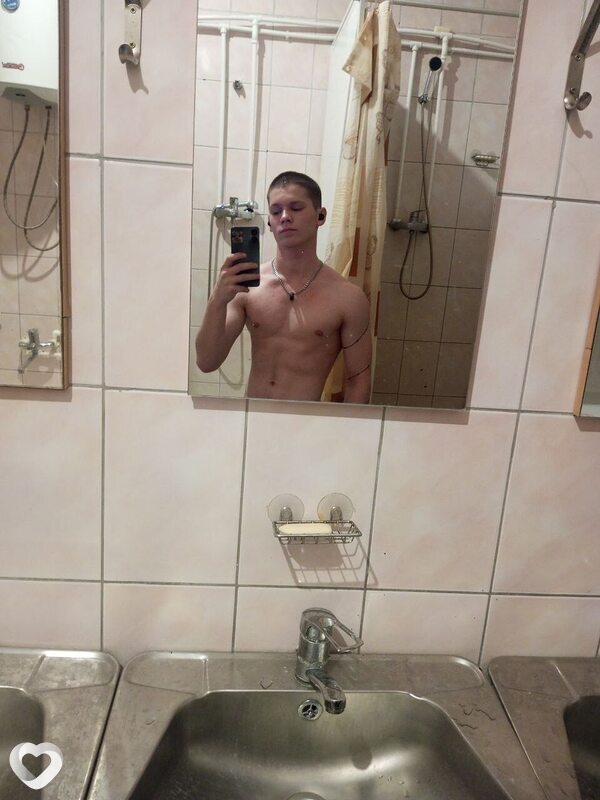 Александр, 23, Москве — анкета №2869001