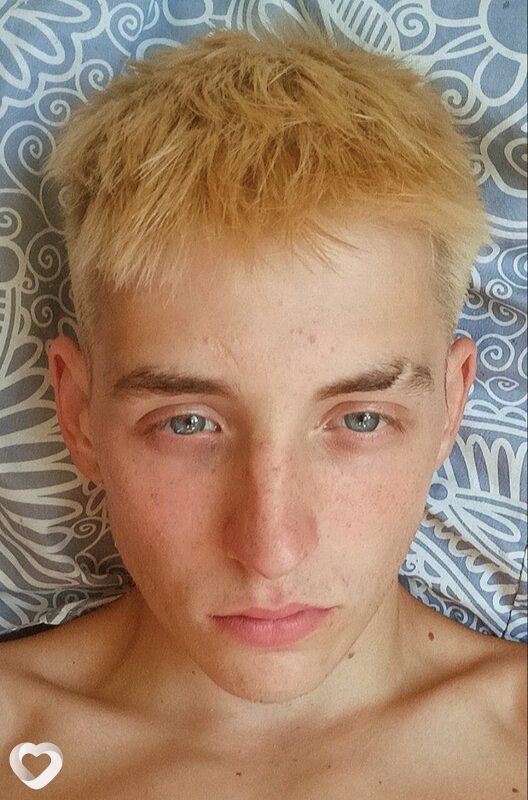 Лев, 21, Москве — анкета №2869241