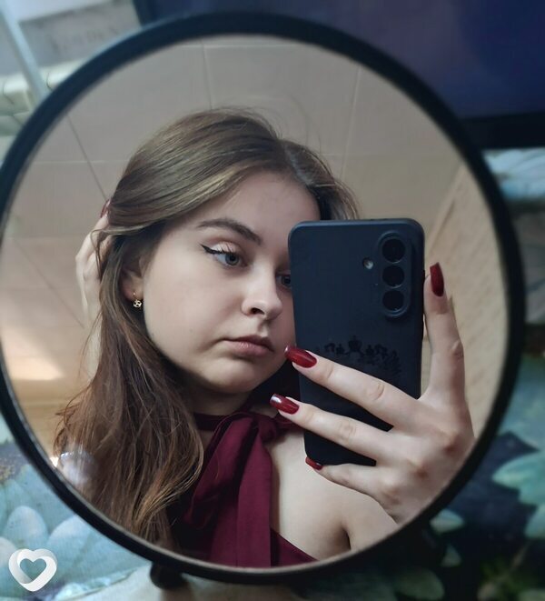 Елизавета, 19, Березниках — анкета №2869258