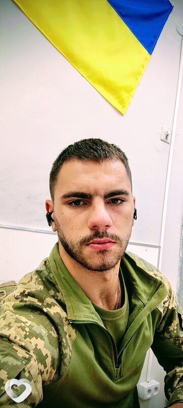 Влад, 26, Киеве — анкета №2869880