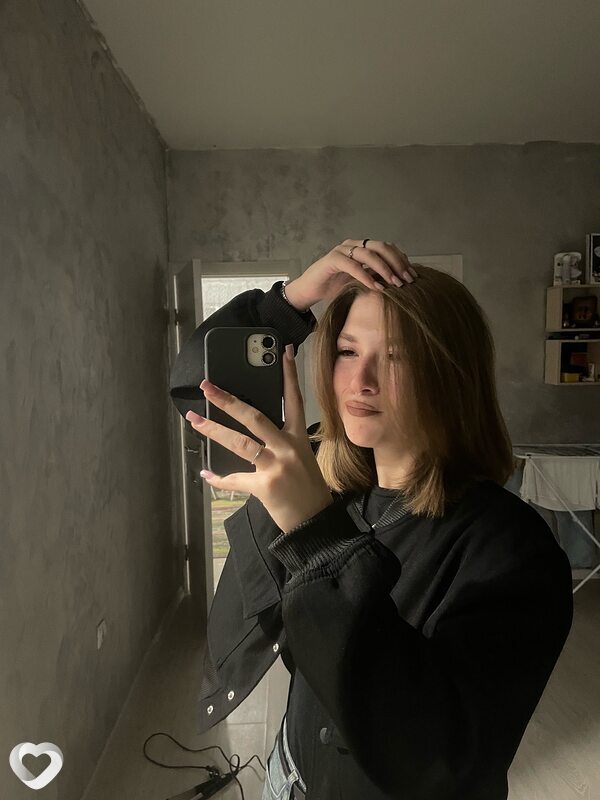 Кристина, 18, Новороссийске — анкета №2870289