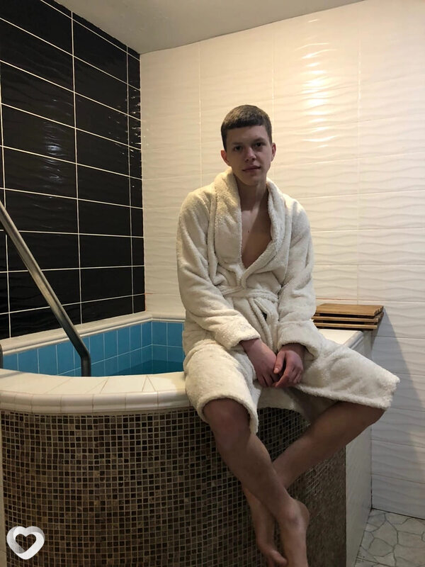Илья, 24, Барановичах — анкета №2870341