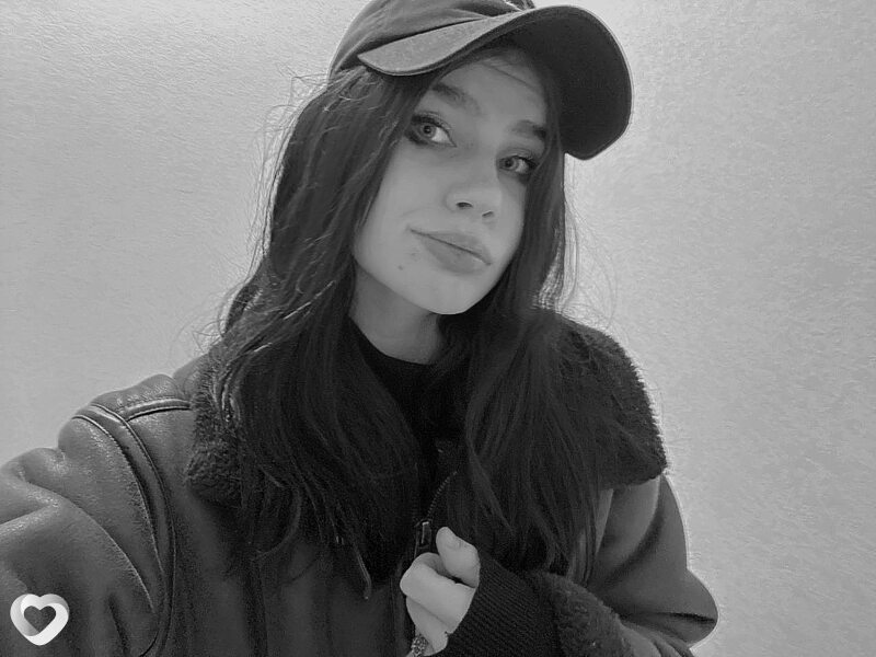 Оля, 21, Тюмени — анкета №2870786