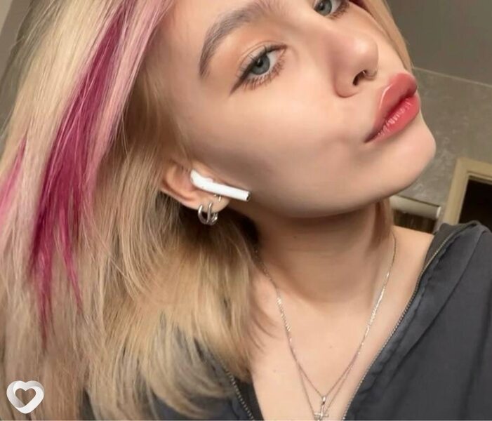 Ксюша, 22, Новосибирске — анкета №2871275