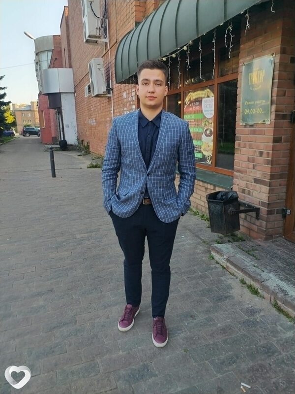 Даня, 20, Москве — анкета №2870871