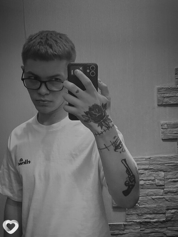 Кирилл, 22, Ростове-на-Дону — анкета №2871224